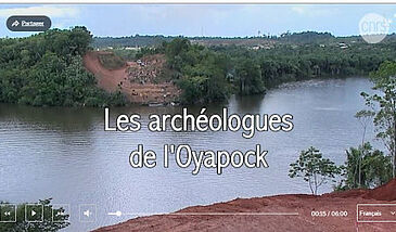 Les archéologues de l'Oyapock